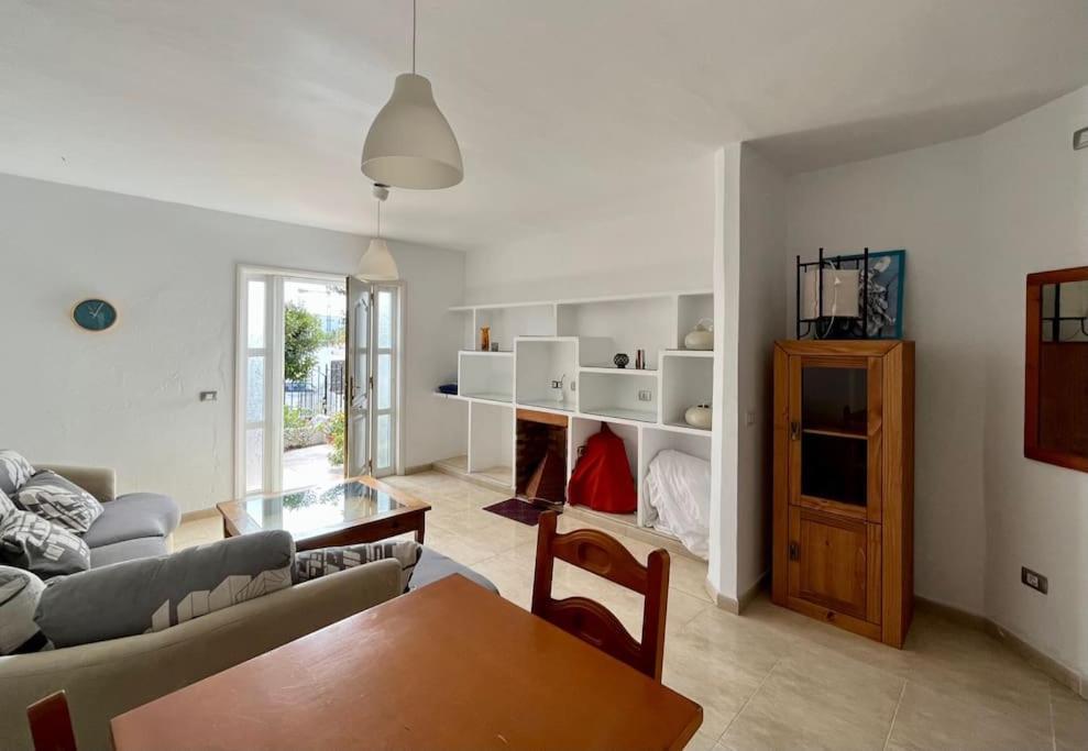 Playa Chica Apt With Terrace 100 M From The Sea Puerto del Carmen (Lanzarote) Exterior foto