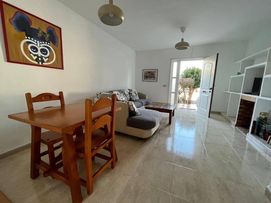 Playa Chica Apt With Terrace 100 M From The Sea Puerto del Carmen (Lanzarote) Exterior foto